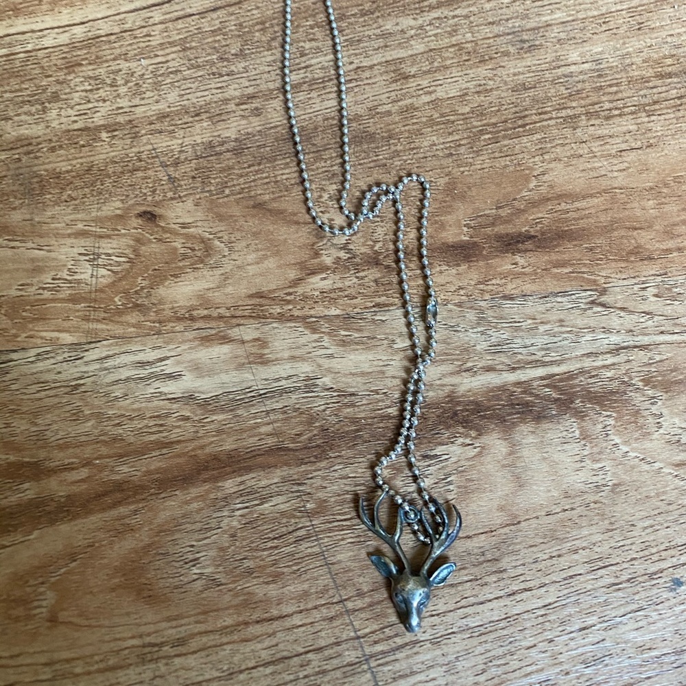 Long silver deer 🦌 chain necklace